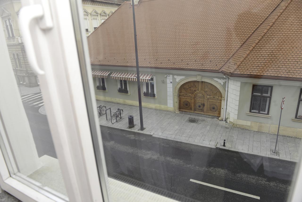 Apartamento Modern Central-Near Unirii Square Cluj-Napoca Exterior foto